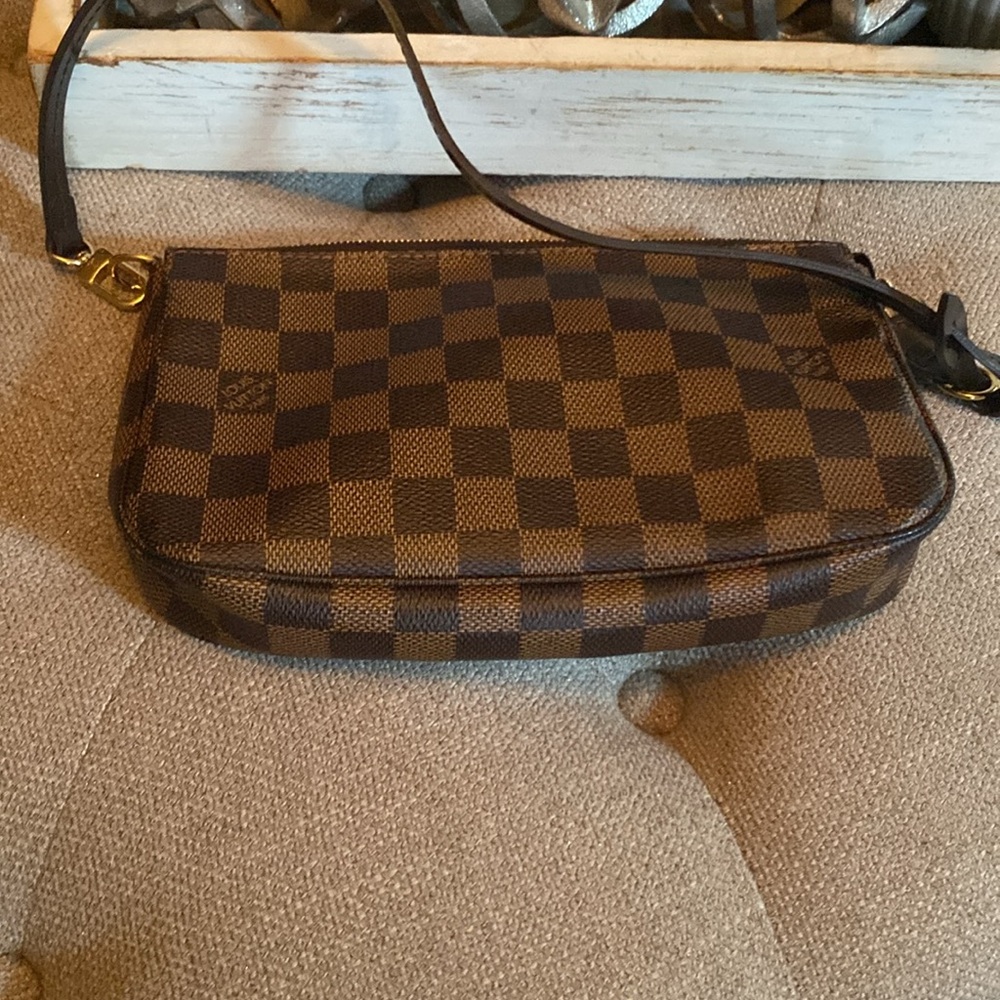 LOUIS VUITTON Damier Ebene Pochette Accessories shoulder bag/clutch - Picture 5 of 13